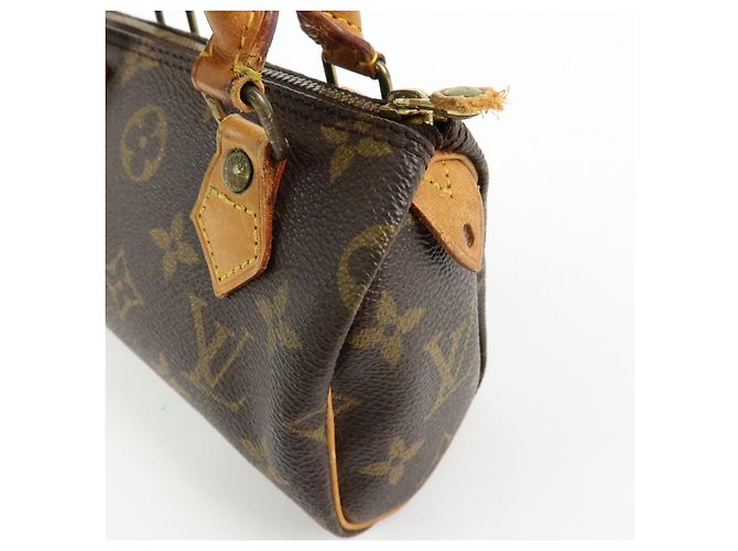 Louis Vuitton Monogram Canvas Mini Speedy Hand Bag & Strap M41534 - vista 19