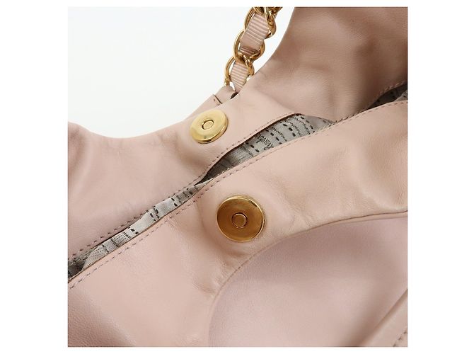 Salvatore Ferragamo Borsa a tracolla in pelle con catena e fiocco Ferragamo Vara Pink - vista 19