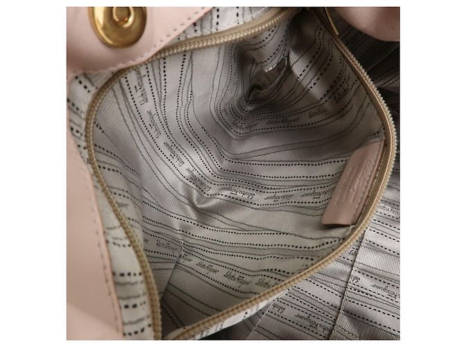 Salvatore Ferragamo Borsa a tracolla in pelle con catena e fiocco Ferragamo Vara Pink - vista 21