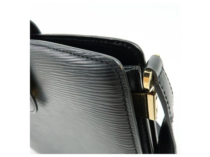 Borsa a tracolla Louis Vuitton Epi Capuchin Noir Black M52342 - vista 15