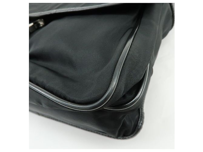 Borsa a tracolla e a spalla PRADA in nylon e pelle Saffiano con logo triangolare - vista 9