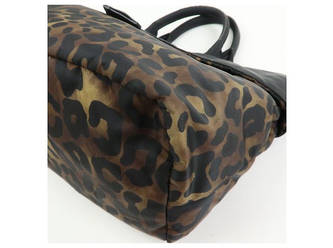 PRADA Borsa reversibile 2Way in nylon e pelle con logo Triangle Nera BN1959 - vista 10