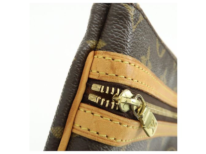 Louis Vuitton Monogram Pochette Bosphore Shoulder Bag M40044 - vista 19