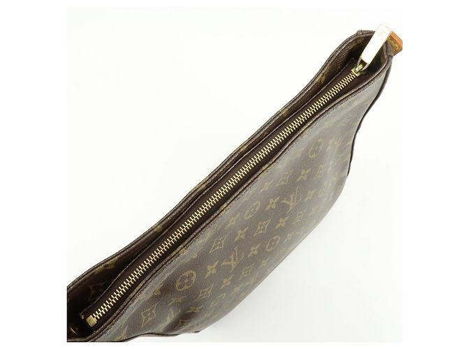 Borsa a tracolla Louis Vuitton Monogram Looping GM Marrone M51145 - vista 18