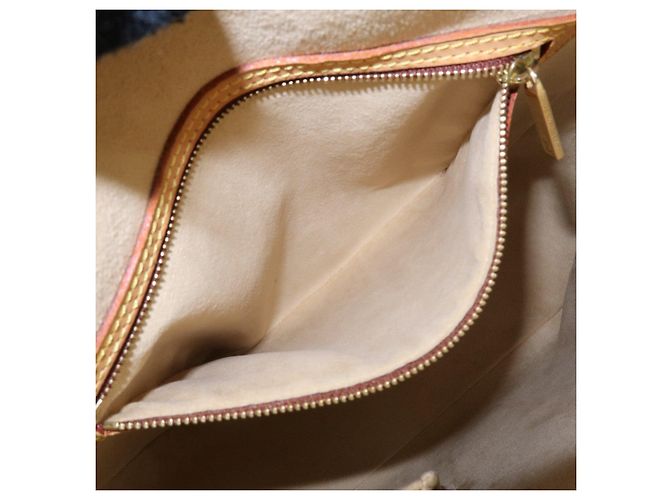 Borsa a tracolla Louis Vuitton Monogram Looping GM Marrone M51145 - vista 21