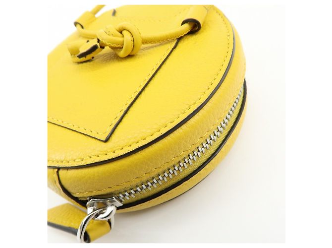 Borsa a spalla rotonda in pelle con zip e logo FENDI FF Gialla 7M0359 - vista 11