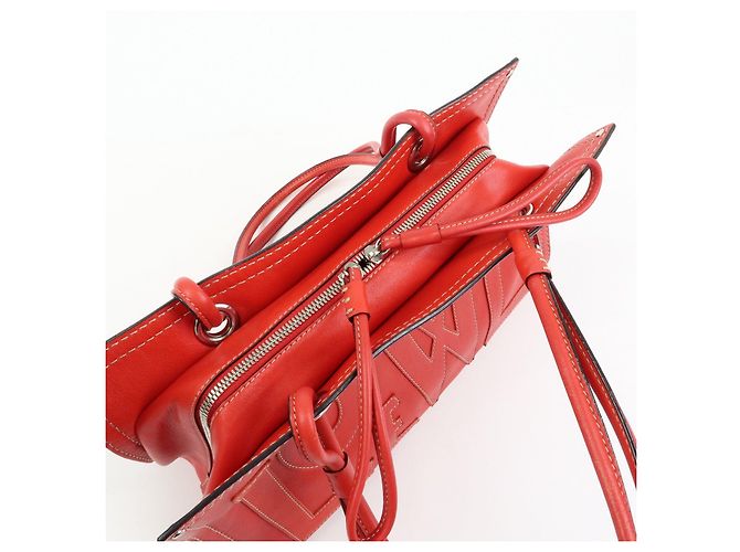 LOEWE Borsa Tote Anagram in pelle Borsa a mano Borsa a tracolla Rossa - vista 19