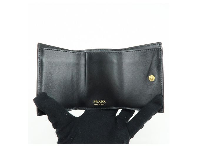 Cartera compacta tríptico PRADA Vitello Move de piel Negra 1MH021 - vista 17