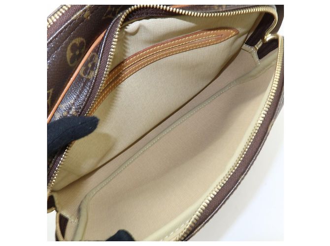 Borsa a tracolla Louis Vuitton Monogram Reporter PM Marrone M45254 - vista 20