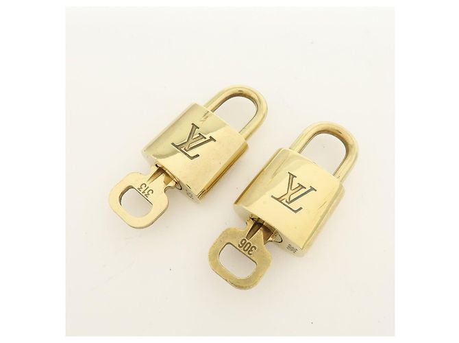 Louis Vuitton Lotto di 10 Lucchetti e Chiavi in Metallo Oro - vista 7