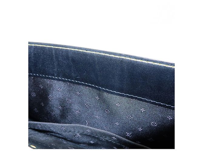Borsa a tracolla Louis Vuitton Talentueux Suhali Leather Studs Noir M91820 - vista 22