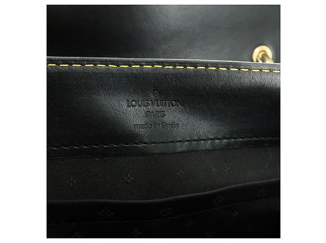 Borsa a tracolla Louis Vuitton Talentueux Suhali Leather Studs Noir M91820 - vista 23