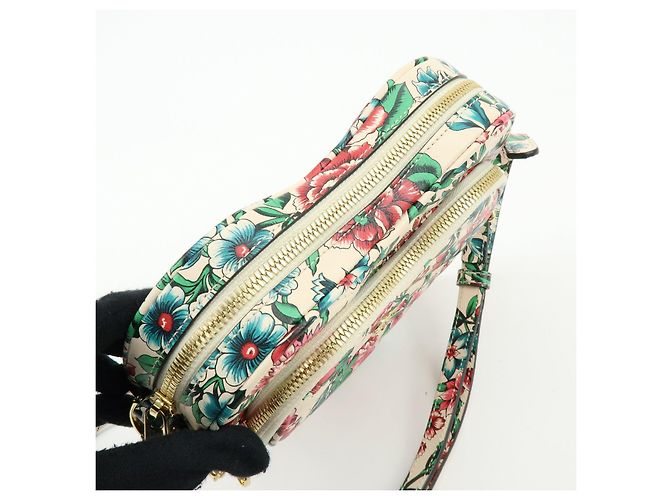 Borsa a tracolla GUCCI Interlocking G Heart Flower China Exclusive 740355 - vista 19