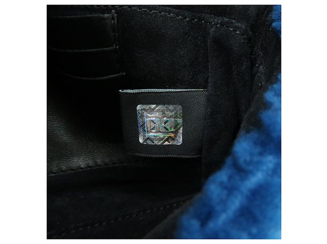 FENDI Mini Be Baguette Borsa a tracolla in pelle Mouton Blue 8M0315 - vista 24