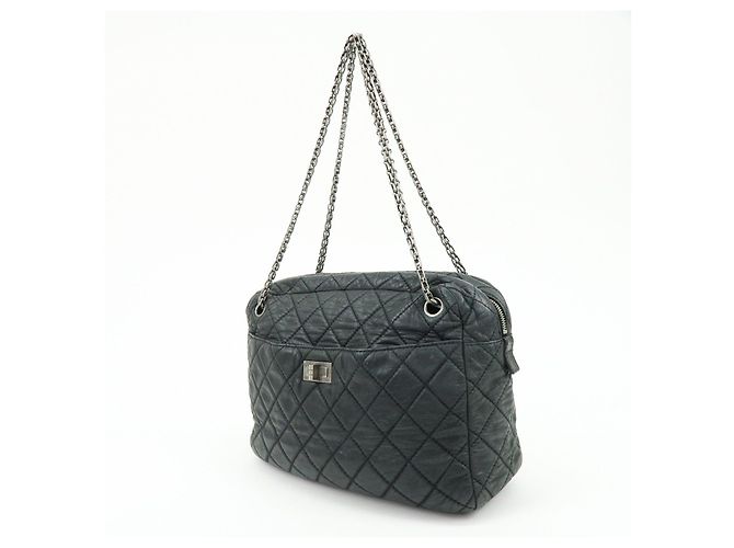 Borsa a tracolla e borsa a mano CHANEL 2.55 Matelasse in pelle di vitello con catena, Nero - vista 3