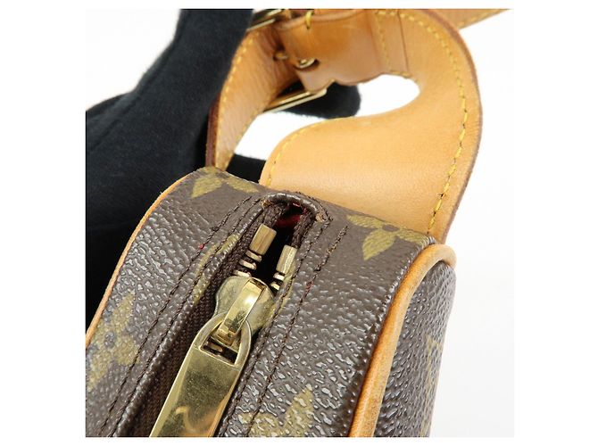 Borsa a spalla Louis Vuitton Monogram Croissant MM Marrone M51512 - vista 21