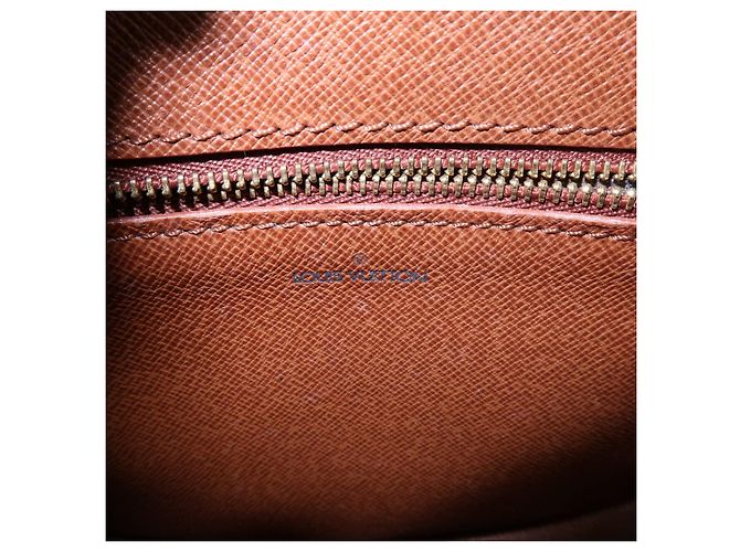 Saint-Cloud Borsa a tracolla Louis Vuitton Monogram Mini Saint Cloud PM M51244 - vista 20