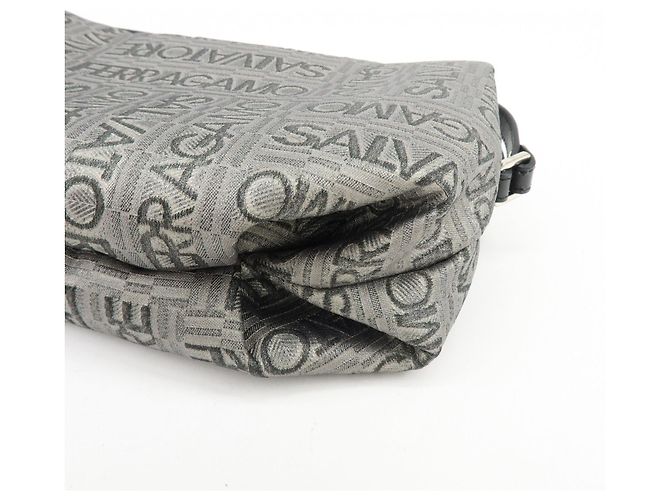 Salvatore Ferragamo Borsa a pochette Ferragamo Gancini Logo Canvas Leather Silver Black - vista 11