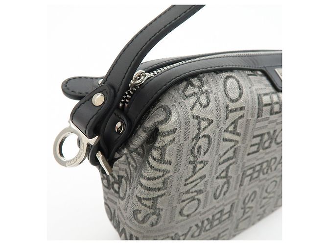Salvatore Ferragamo Borsa a pochette Ferragamo Gancini Logo Canvas Leather Silver Black - vista 14