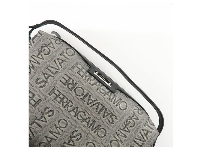 Salvatore Ferragamo Borsa a pochette Ferragamo Gancini Logo Canvas Leather Silver Black - vista 6