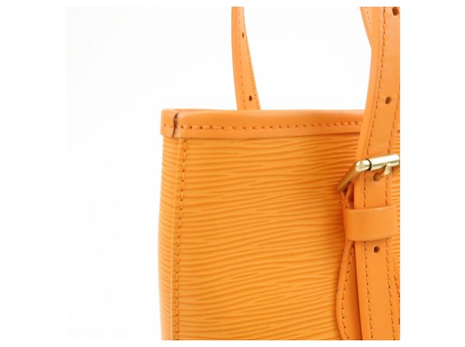Louis Vuitton Epi Bucket PM Shoulder Bag Tote Bag Mandarin M5899H - vista 16