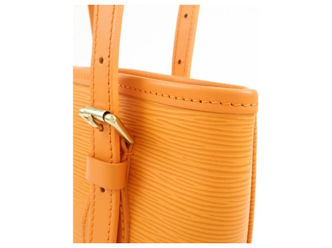 Louis Vuitton Epi Bucket PM Shoulder Bag Tote Bag Mandarin M5899H - vista 17