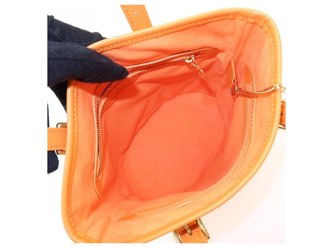 Louis Vuitton Epi Bucket PM Shoulder Bag Tote Bag Mandarin M5899H - vista 20