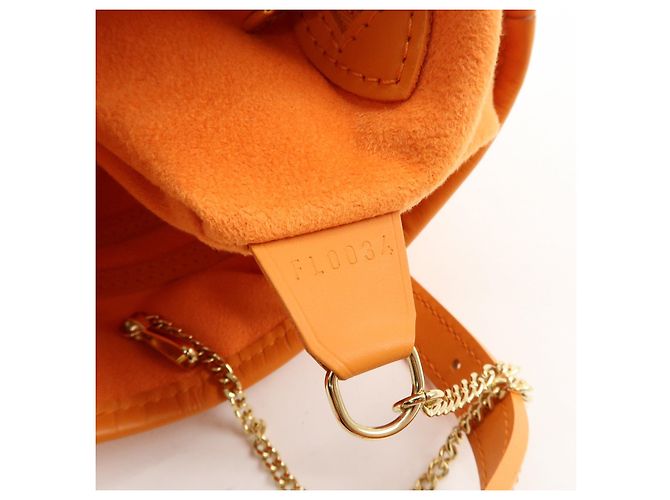 Louis Vuitton Epi Bucket PM Shoulder Bag Tote Bag Mandarin M5899H - vista 24