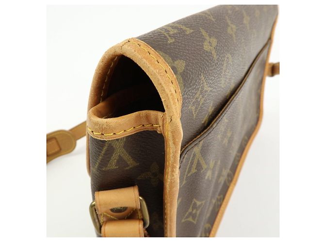 Borsa a tracolla Louis Vuitton Monogram Gibeciere MM M42247 - vista 14
