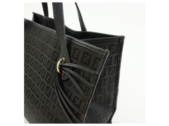 FENDI Borsa a spalla e tote in pelle e tela Zucchino Marrone 8BH153 - vista 12