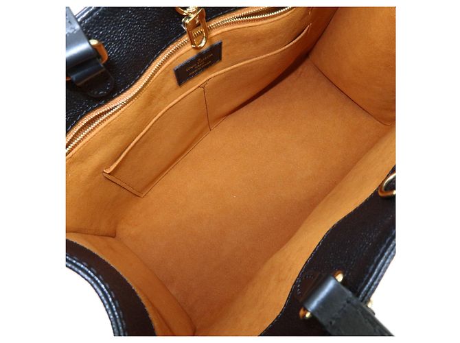Borsa a mano Louis Vuitton Monogram Empreinte On The Go MM Noir M45595 - vista 11
