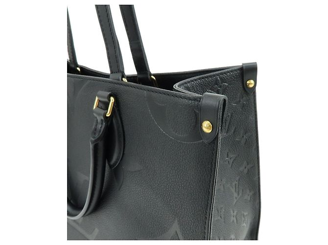Borsa a mano Louis Vuitton Monogram Empreinte On The Go MM Noir M45595 - vista 9
