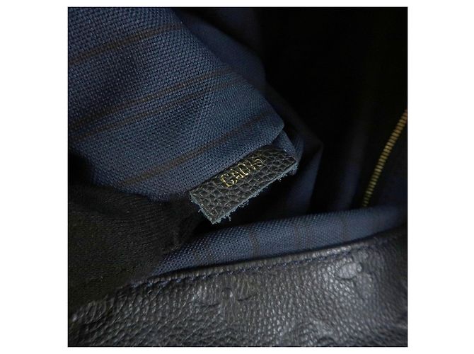 Borsa a tracolla Louis Vuitton Monogram Empreinte Artsy MM M93448 - vista 21