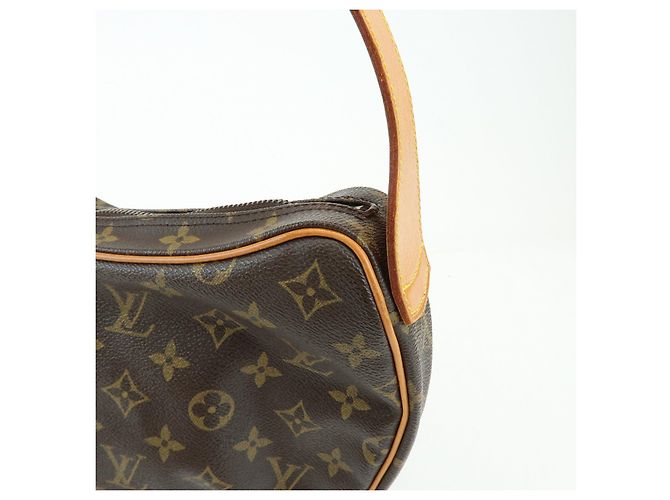 Borsa a tracolla Louis Vuitton Monogram Croissant MM in pelle Marrone M51512 - vista 16