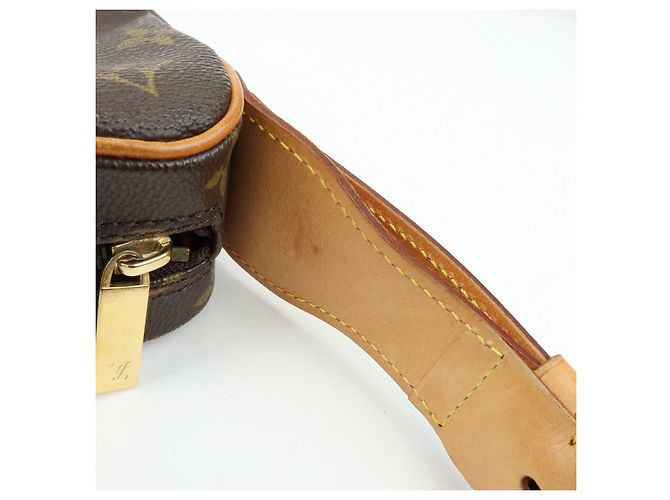 Borsa a tracolla Louis Vuitton Monogram Croissant MM in pelle Marrone M51512 - vista 7