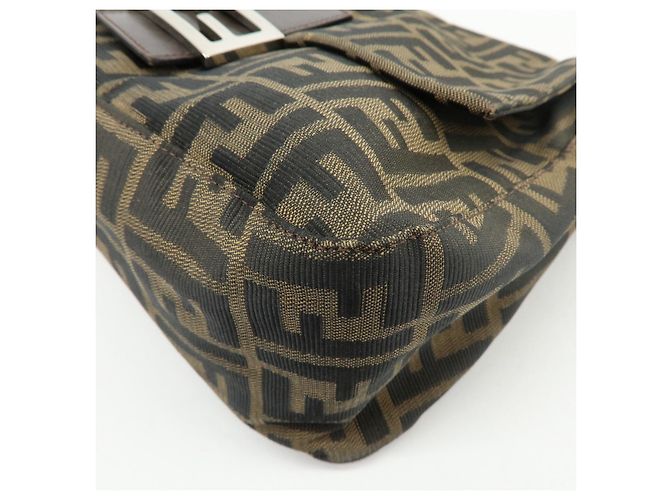 FENDI Mamma Baguette Borsa a tracolla in tela Zucca e pelle Marrone 26325 - vista 13