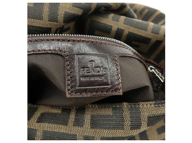 FENDI Mamma Baguette Borsa a tracolla in tela Zucca e pelle Marrone 26325 - vista 23