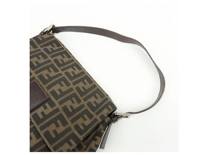 FENDI Mamma Baguette Borsa a tracolla in tela Zucca e pelle Marrone 26325 - vista 7