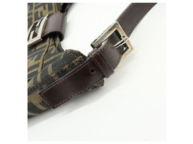 FENDI Borsa a spalla e borsa a mano in pelle e tela Zucca Nero e Marrone 26569 - vista 10