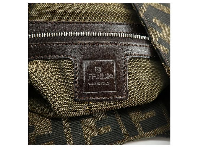 FENDI Borsa a spalla e borsa a mano in pelle e tela Zucca Nero e Marrone 26569 - vista 24