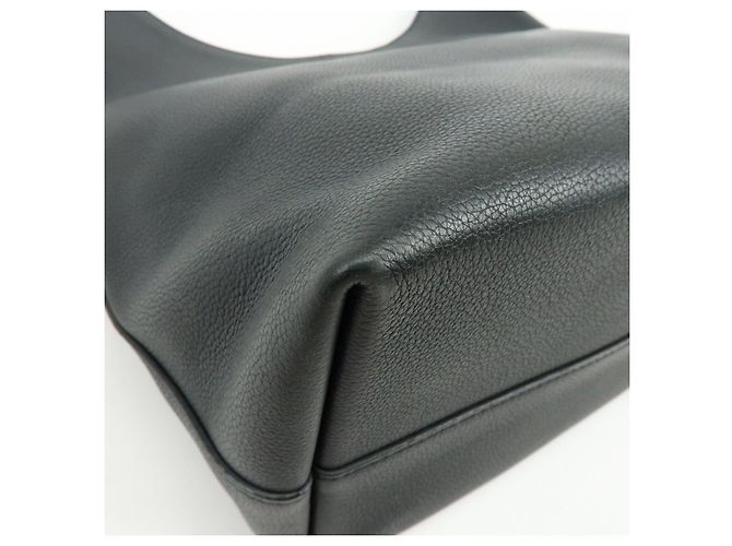 Louis Vuitton Lockme Hobo Borsa a Spalla e a Mano in Pelle Noir M52776 - vista 12