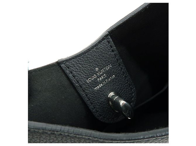 Louis Vuitton Lockme Hobo Borsa a Spalla e a Mano in Pelle Noir M52776 - vista 23