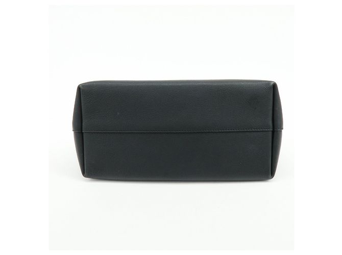 Louis Vuitton Lockme Hobo Borsa a Spalla e a Mano in Pelle Noir M52776 - vista 5