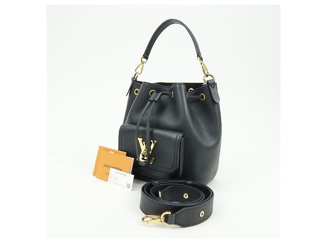 Louis Vuitton Lockme Bucket NV Borsa 2Way Borsa a Mano Nera M57687 - vista 23