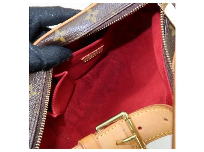 Borsa a tracolla Louis Vuitton Monogram Croissant MM Brown M51512 - vista 18