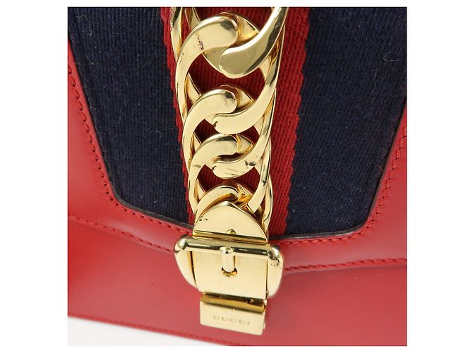 Borsa a tracolla in pelle GUCCI Sylvie Sherry Fiocco Rosso Rosso 421882 - vista 17