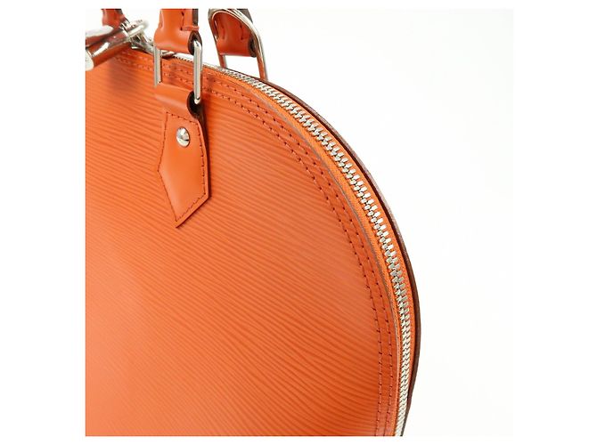 Borsa a mano Louis Vuitton Epi Alma PM Pimont Orange M40623 - vista 14