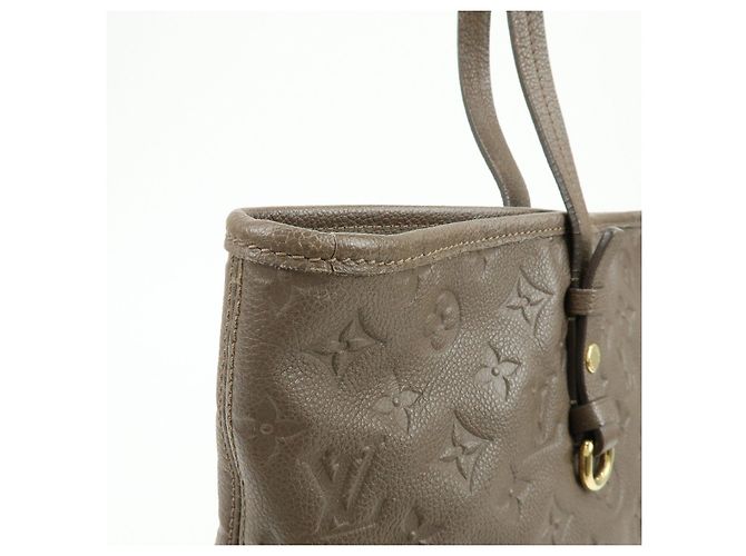 Borsa Tote Louis Vuitton Monogram Empreinte Leather Ombre M40516 - vista 17