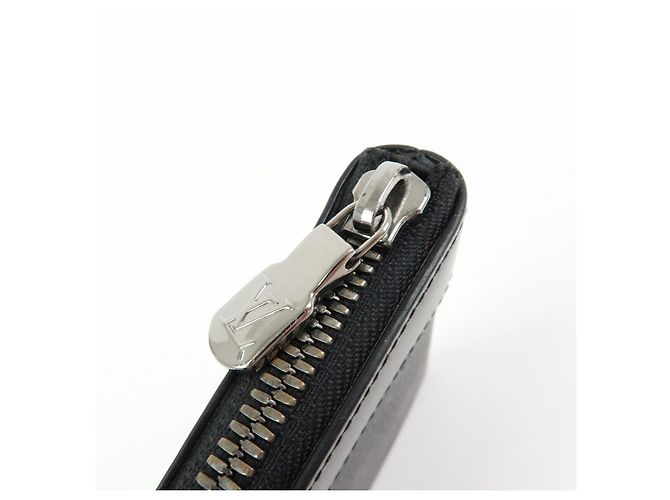 Louis Vuitton Monogram Eclipse Pochette Discovery PM M44323 - vista 13