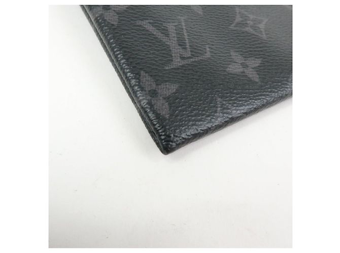 Louis Vuitton Monogram Eclipse Pochette Discovery PM M44323 - vista 6